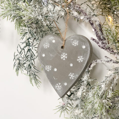Snowflake Detail Cement Hanging Heart