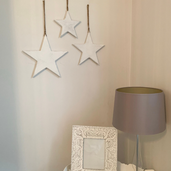 Set of 3 Distressed White Wooden Stars