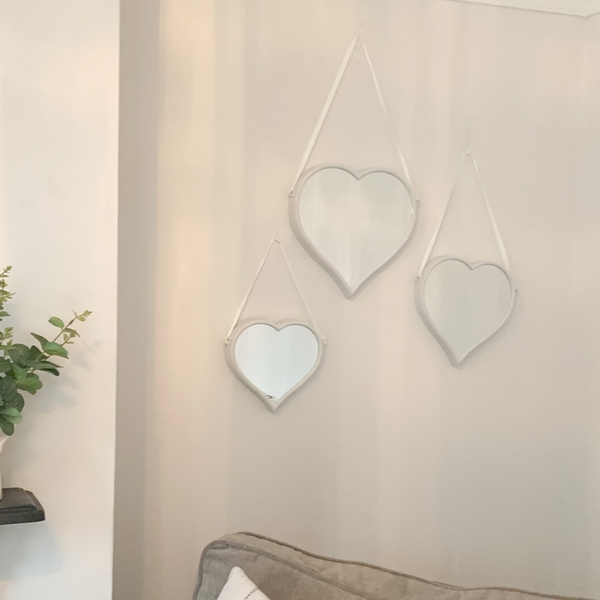 S/3 Hanging White Heart Mirrors